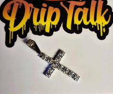 Load image into Gallery viewer, VVS D COLOR MOISSANITE CROSS PENDANT