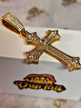 Load image into Gallery viewer, 19MM BUTTON CROSS PENDANT