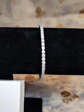 Load image into Gallery viewer, 3MM VVS D MOISSANITE TENNIS BRACELET