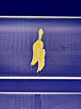 Load image into Gallery viewer, MOISSANITE WING PENDANT
